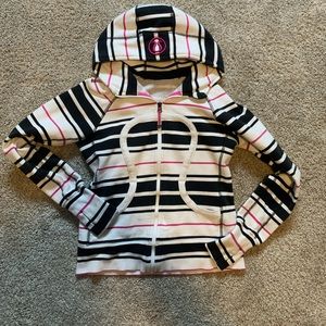 Lululemon scuba hoodie size 6